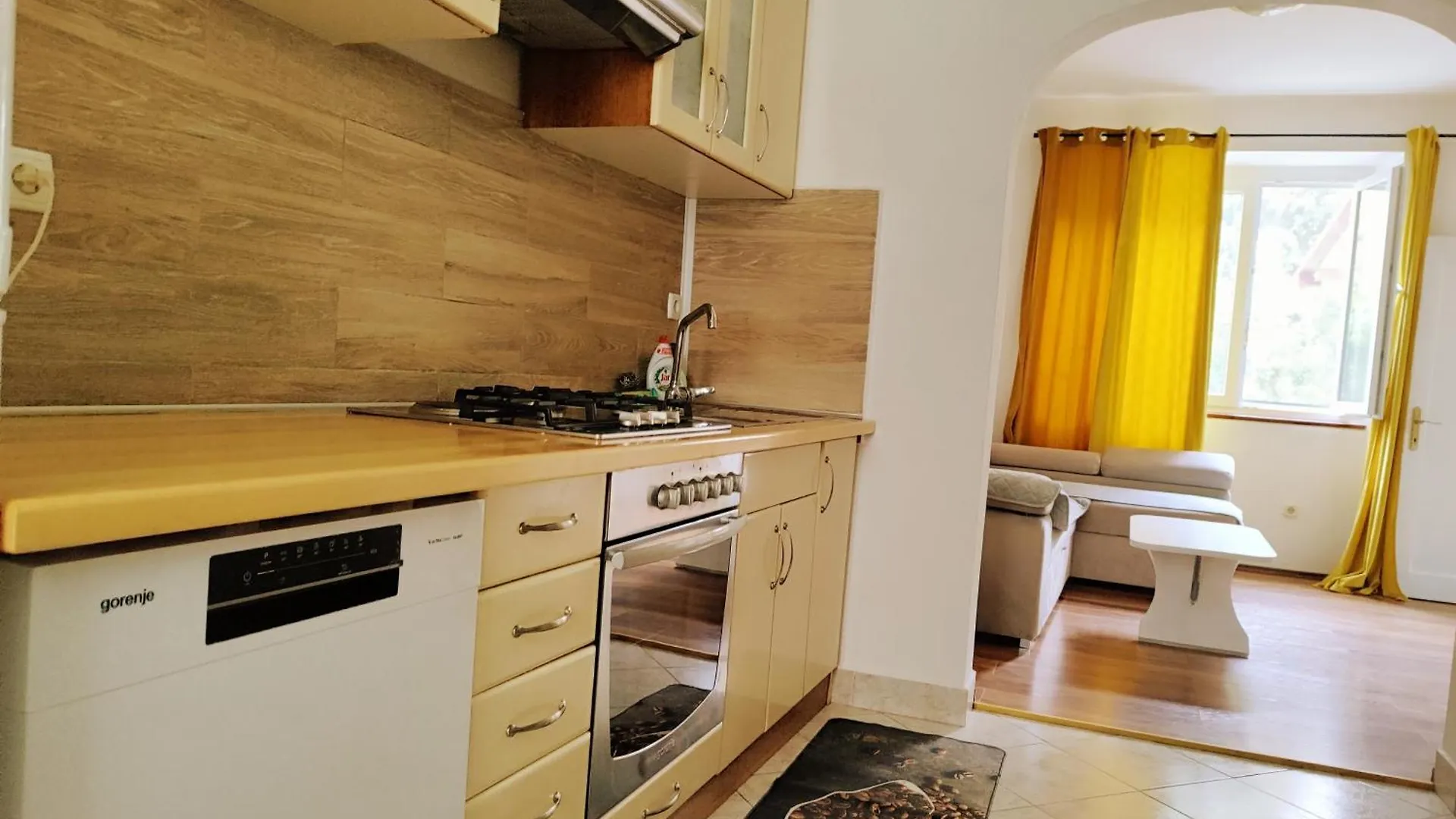 Apartman Daniel With Free Parking Mundanije