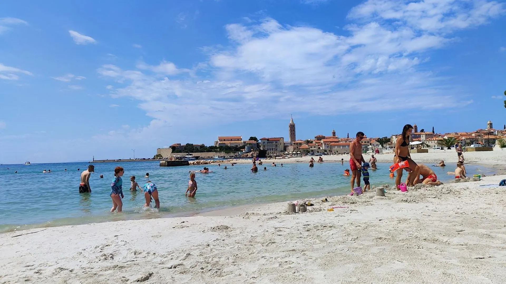 Apartman Daniel With Free Parking Mundanije 0*,  Croatia
